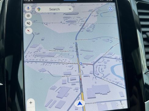 Used 2023 Volvo XC90 B6 Plus w/ Protection Package image 13