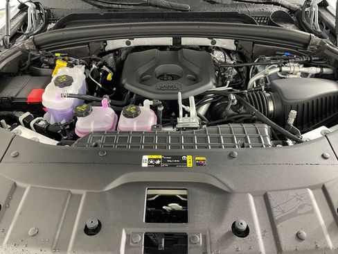 New 2025 Jeep Grand Cherokee Overland w/ Luxury Tech Group IV image 21