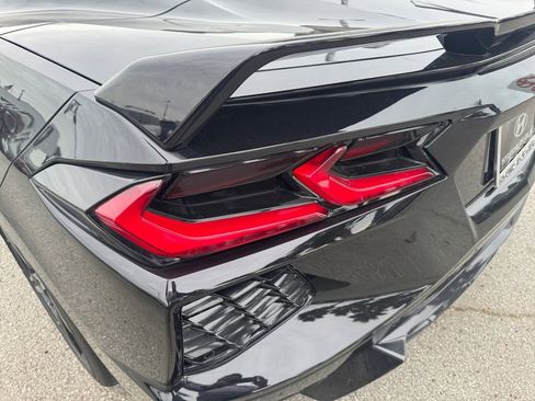 Used 2023 Chevrolet Corvette Stingray w/ Z51 Performance Package image 35