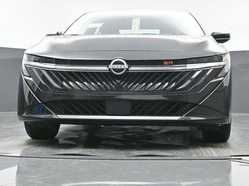 New 2026 Nissan Sentra SR w/ SR Premium Package FWD image 19
