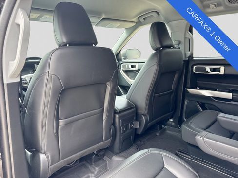 Used 2023 Ford Explorer XLT w/ Equipment Group 202A AWD/4WD image 22