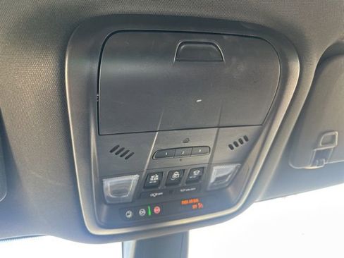 Used 2024 Buick Enclave Avenir w/ Avenir Technology Package FWD image 19