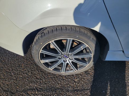 Used 2015 Volvo S60 T5 Platinum image 10