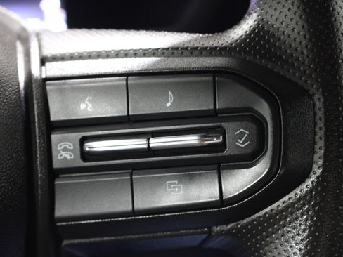 Used 2023 Chevrolet Colorado Trail Boss w/ Technology Package AWD/4WD image 13