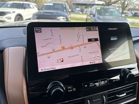 Used 2024 INFINITI QX80 Sensory w/ Cargo Package AWD/4WD image 18