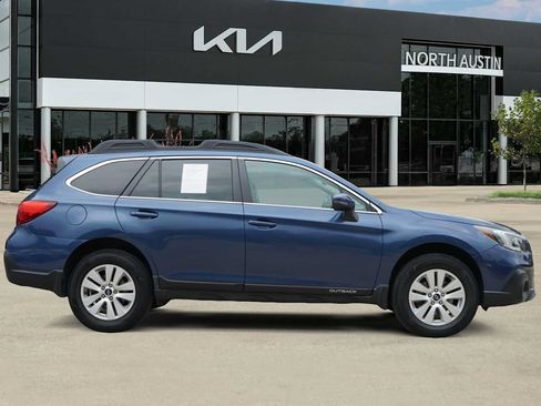 Used 2019 Subaru Outback 2.5i Premium w/ Popular Package #2 AWD/4WD image 6