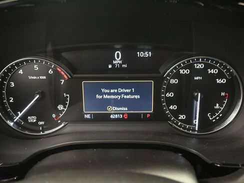 Used 2023 Cadillac XT6 Luxury FWD image 11