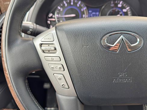 Used 2017 INFINITI QX80 4WD w/ Driver Assistance Package image 21