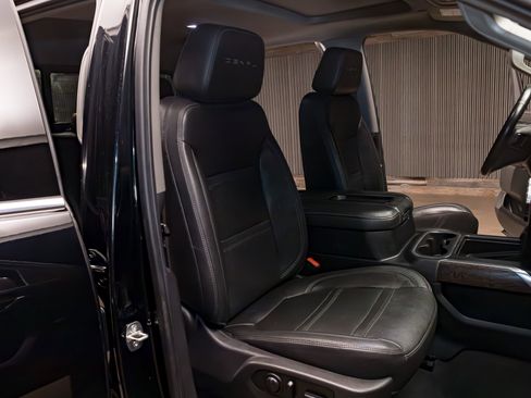 Used 2020 GMC Sierra 3500 Denali w/ Denali Ultimate Package image 27