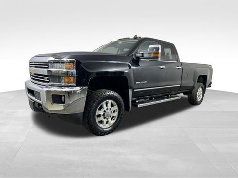 Used 2015 Chevrolet Silverado 3500 LTZ w/ LTZ Plus Package image 2