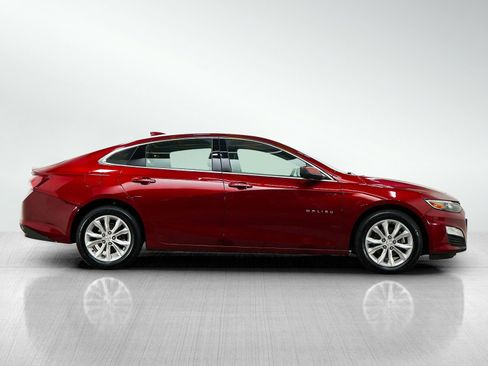 Used 2019 Chevrolet Malibu LT w/ Leather Package FWD image 6