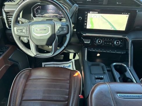 Certified 2025 GMC Sierra 2500 Denali Ultimate AWD/4WD image 19