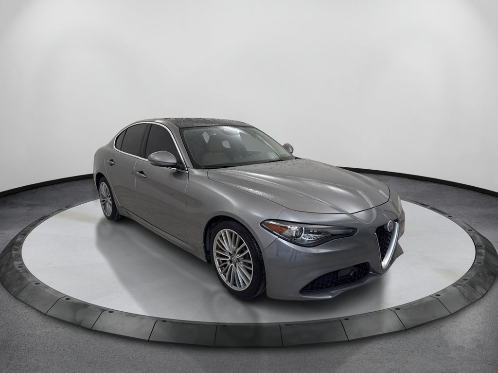 Used 2019 Alfa Romeo Giulia Ti w/ Quick Order Package 22Z Lusso RWD image 3