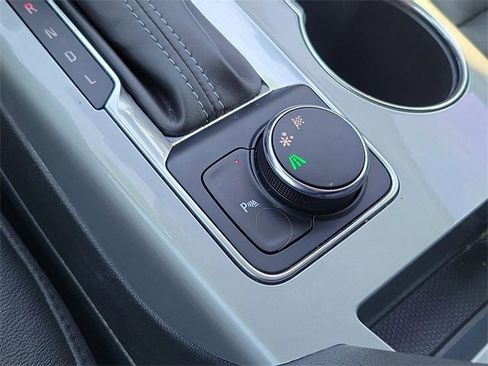 Used 2019 Chevrolet Blazer LT w/ Sound & Technology Package image 25