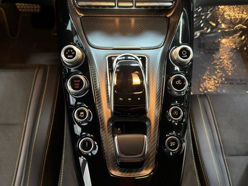 Used 2018 Mercedes-Benz AMG GT R w/ Exclusive Interior Package image 20