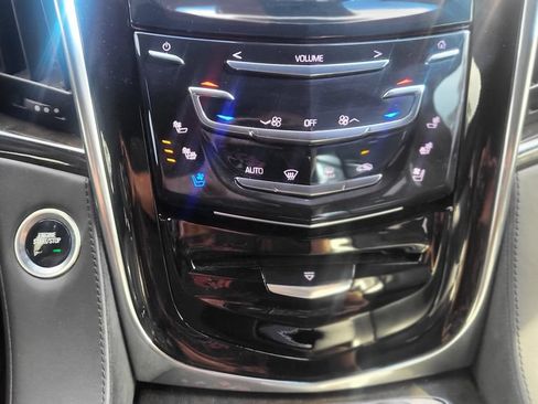 Used 2018 Cadillac Escalade Platinum AWD/4WD image 41
