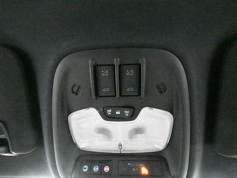 Used 2024 GMC Canyon AT4 w/ AT4 Premium Package image 38