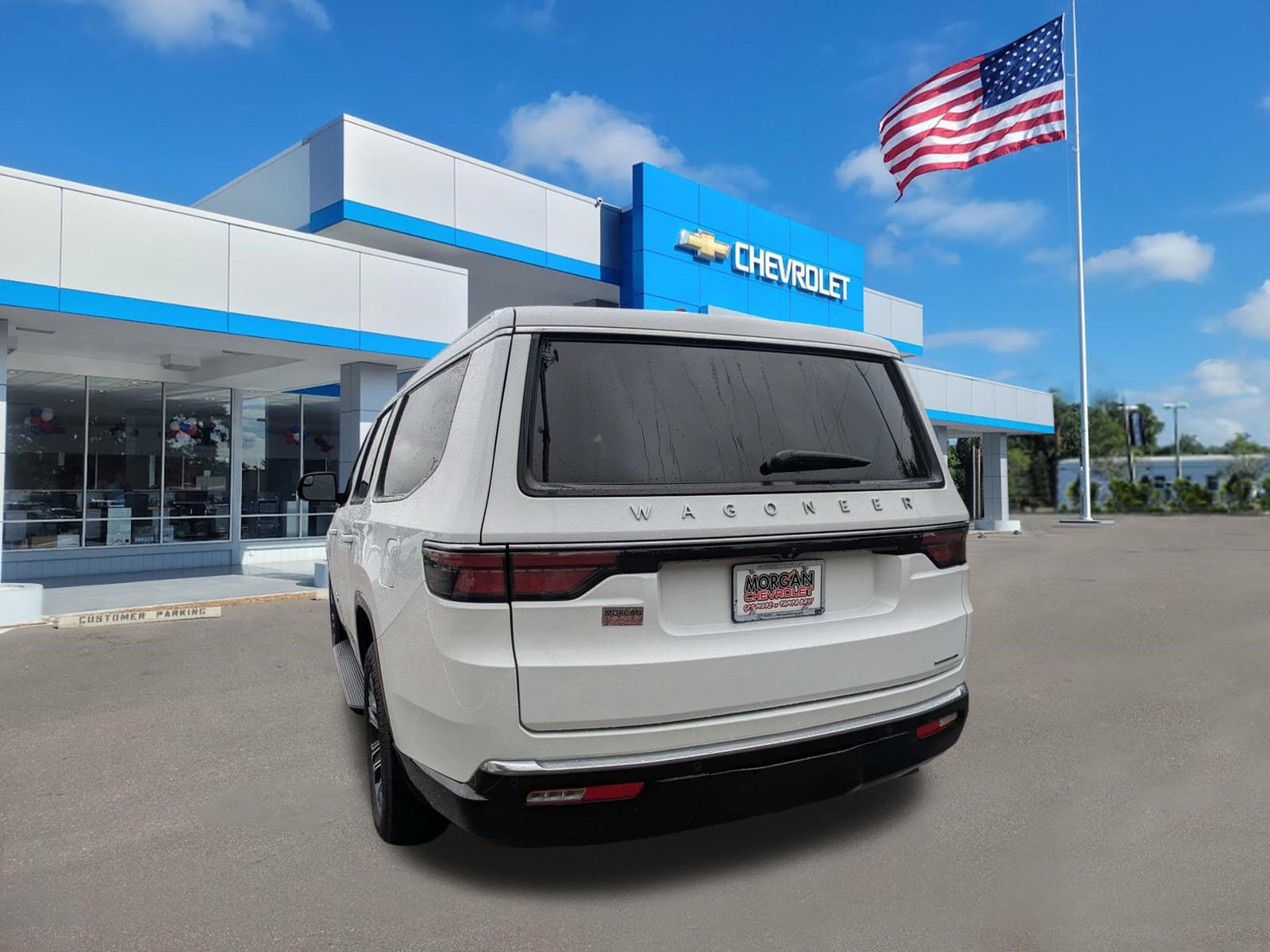 Used 2024 Jeep Wagoneer L Series II w/ Flexible Seating Group RWD image 5