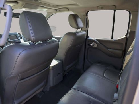 Used 2019 Nissan Frontier SL image 23