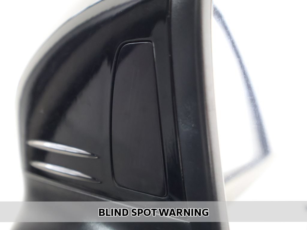 Used 2023 Volkswagen Tiguan SE R-Line FWD image 5