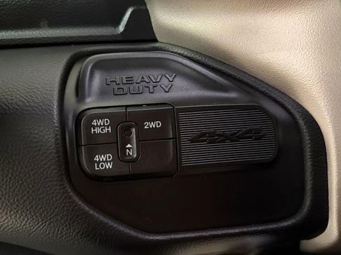 Used 2019 RAM 3500 Laramie AWD/4WD image 15