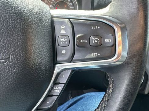 Used 2025 RAM 1500 Laramie image 37