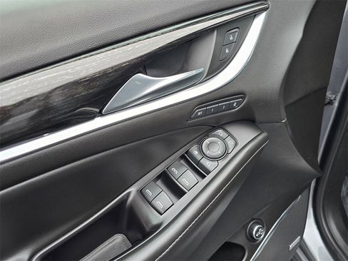 Used 2020 Buick Enclave Avenir w/ Avenir Technology Package image 12