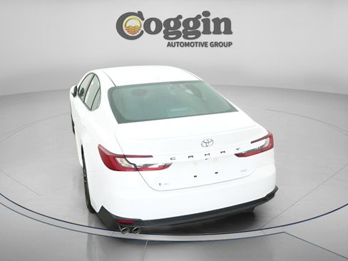 New 2026 Toyota Camry SE FWD image 11