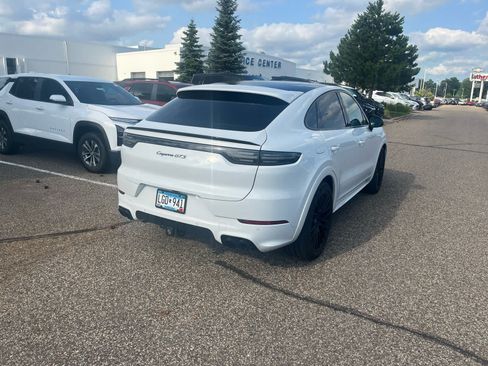 Used 2021 Porsche Cayenne GTS w/ Premium Package Plus AWD/4WD image 3