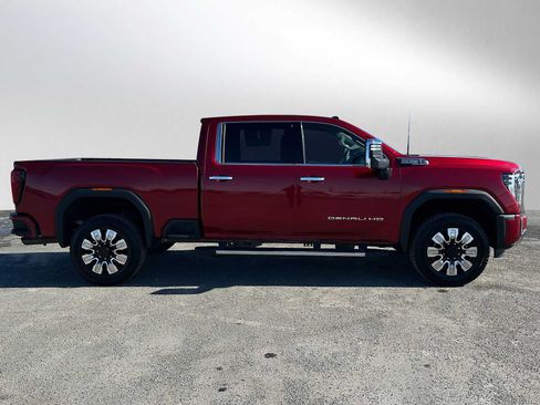 Certified 2024 GMC Sierra 2500 Denali AWD/4WD image 2