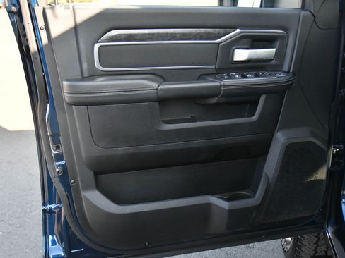 Used 2024 RAM 2500 Big Horn w/ Night Edition image 16