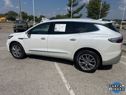 Used 2024 Buick Enclave Essence w/ Experience Buick Package image 21