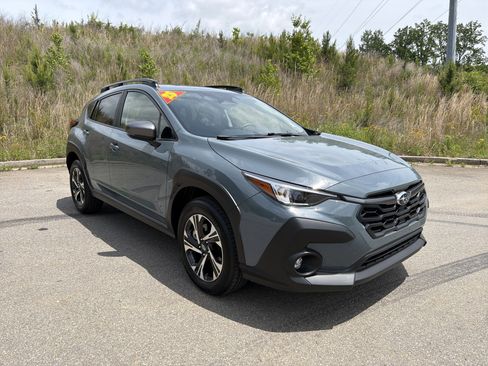 Used 2025 Subaru Crosstrek 2.0i Premium AWD/4WD image 3