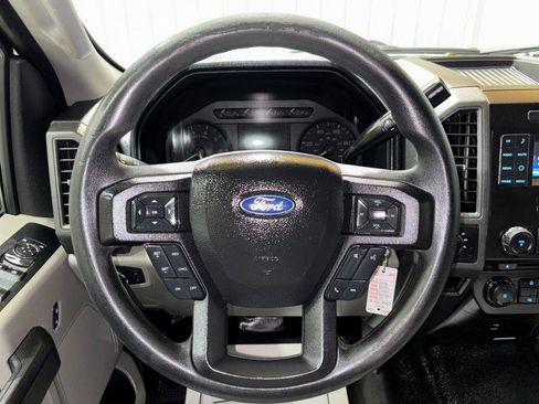 Used 2018 Ford F250 XL w/ Power Equipment Group image 18