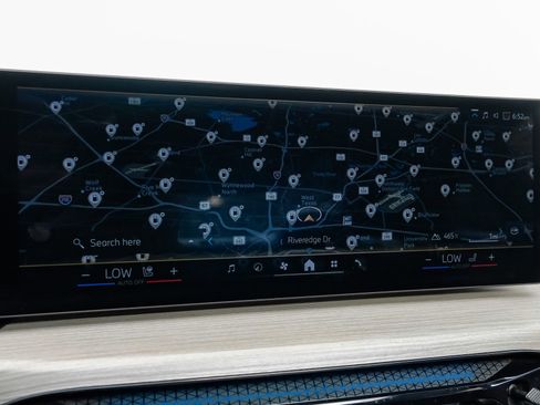 Used 2025 BMW 430i Coupe w/ Premium Package image 22