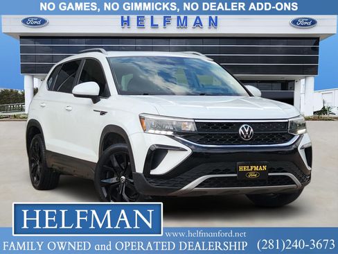 Used 2023 Volkswagen Taos SE FWD image 1