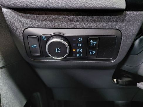 Used 2025 Ford Escape Platinum AWD/4WD image 34