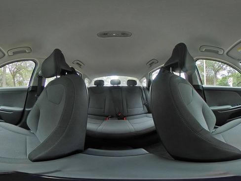 Used 2025 Kia K4 FWD image 41