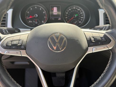 Used 2021 Volkswagen Atlas SE w/ Towing Package FWD image 17