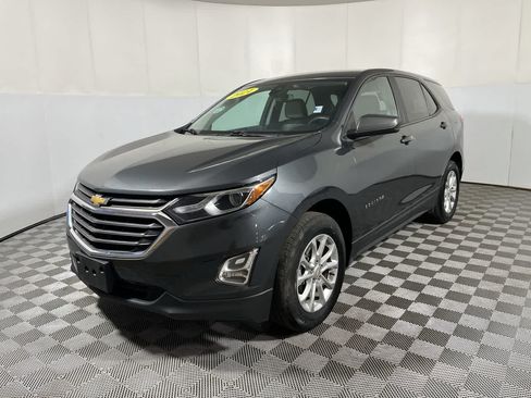 Used 2021 Chevrolet Equinox LS AWD/4WD image 4