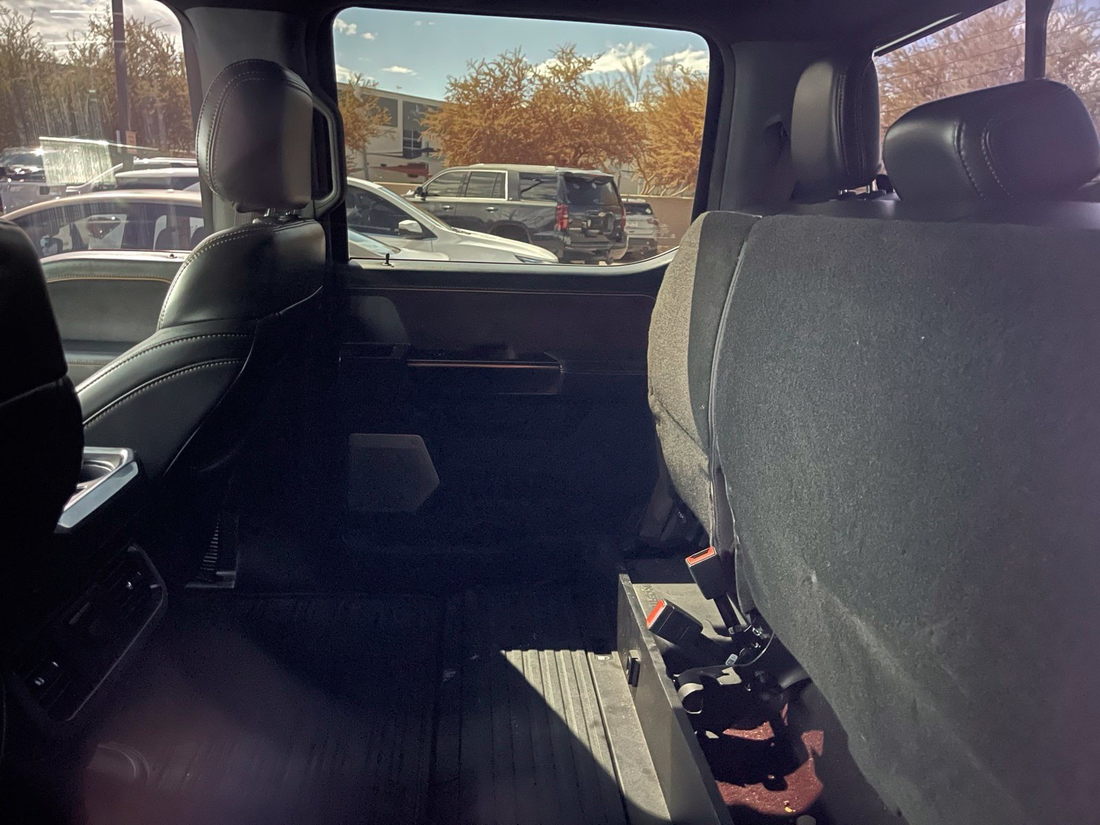 Used 2022 Ford F150 Platinum w/ Equipment Group 701A High AWD/4WD image 8