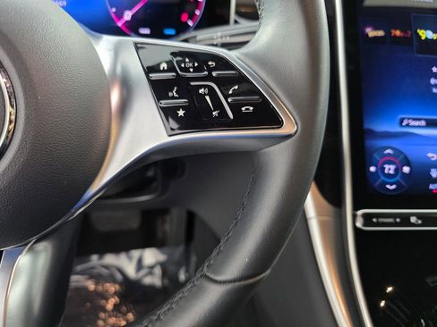 Certified 2025 Mercedes-Benz GLC 300 image 19