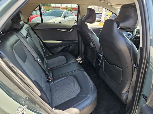 Used 2023 Kia Niro EX FWD image 19