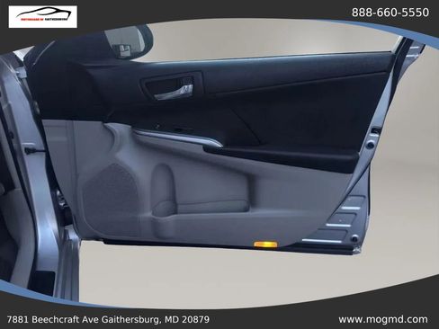 Used 2012 Toyota Camry LE image 24