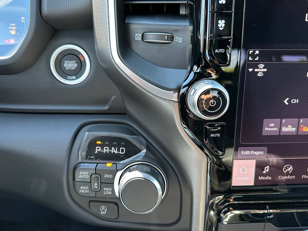 New 2026 RAM 1500 Big Horn AWD/4WD image 25