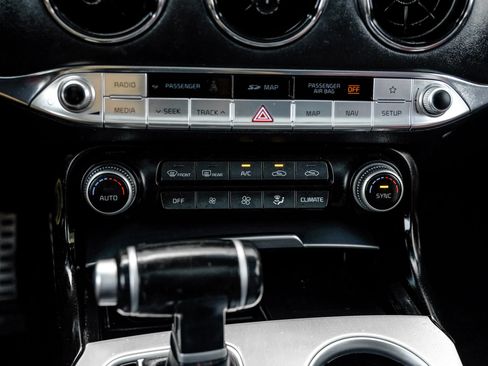 Used 2019 Kia Stinger GT1 RWD image 34