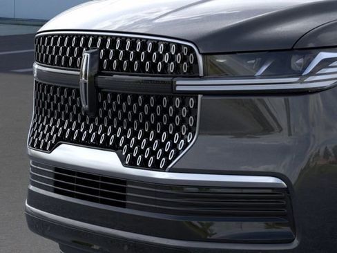 New 2026 Lincoln Navigator L Reserve AWD/4WD image 19