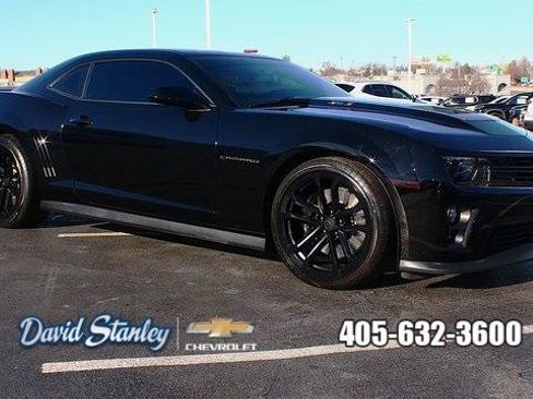 Used 2015 Chevrolet Camaro ZL1 image 1