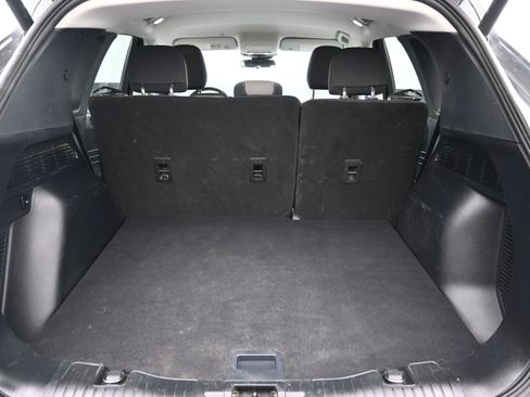 Used 2022 Ford Escape SE w/ SE Sport Appearance Package AWD/4WD image 24