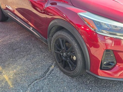 Used 2023 Nissan Kicks SR FWD image 19